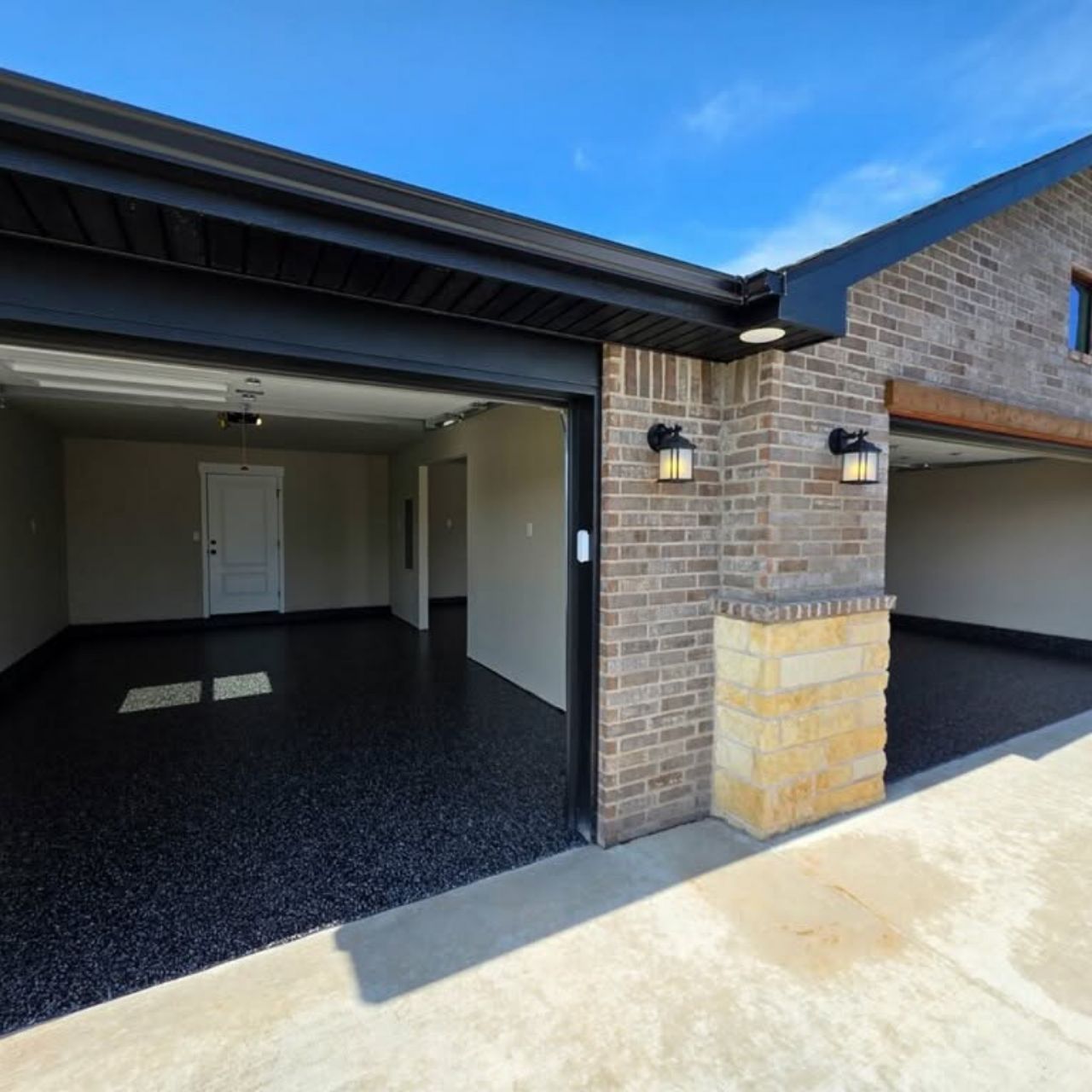 Black and white flake garage floor brick home Springfield MO
