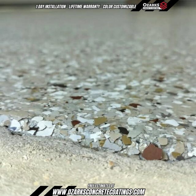 Creekbed flake floor