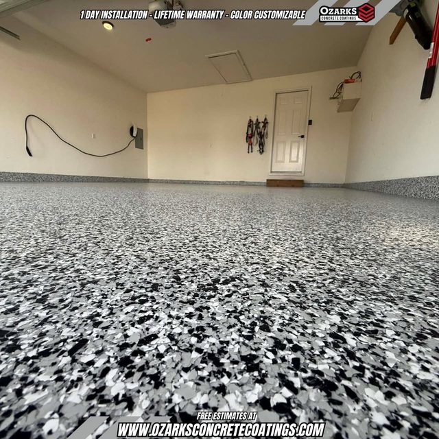 Domino flake floor